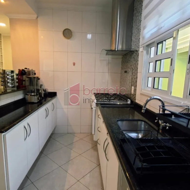 CASA À VENDA NO JARDIM SARAPIRANGA – MEDEIROS – JUNDIAÍ/SP