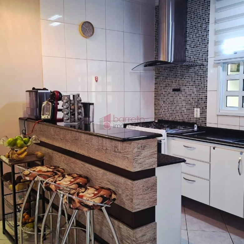 CASA À VENDA NO JARDIM SARAPIRANGA – MEDEIROS – JUNDIAÍ/SP