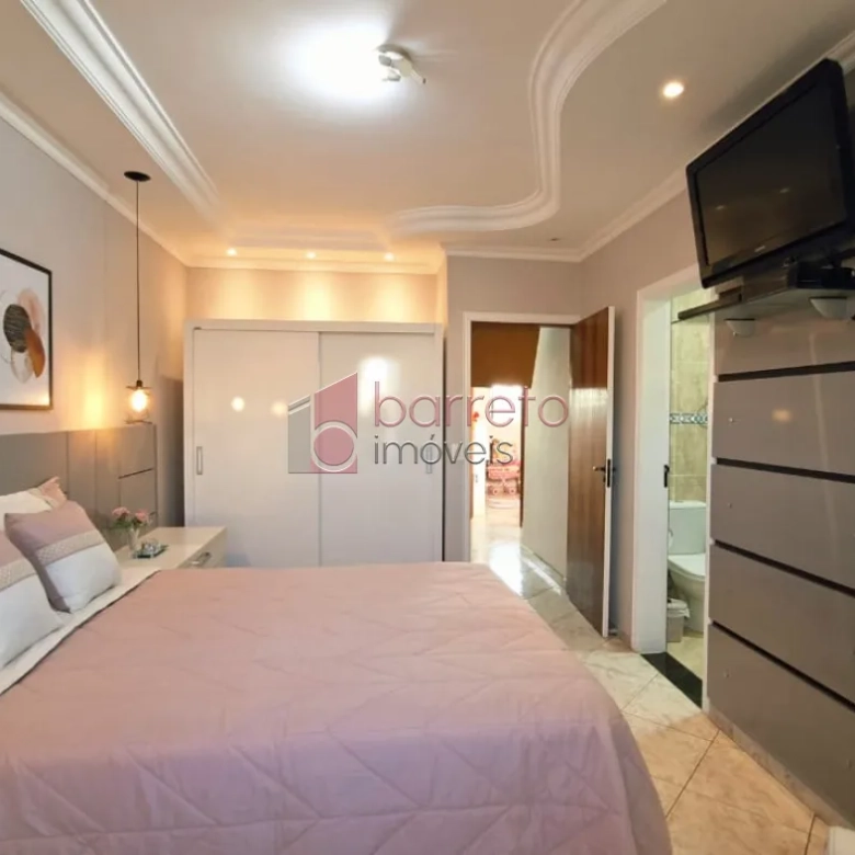 CASA À VENDA NO JARDIM SARAPIRANGA – MEDEIROS – JUNDIAÍ/SP