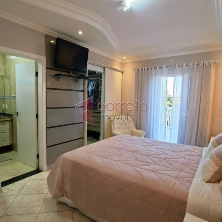 CASA À VENDA NO JARDIM SARAPIRANGA – MEDEIROS – JUNDIAÍ/SP