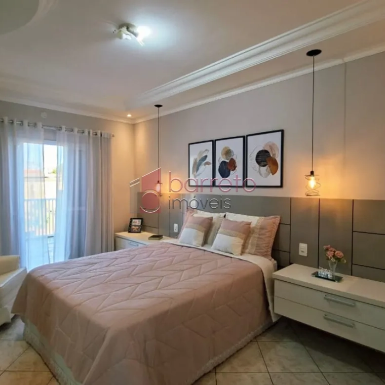 CASA À VENDA NO JARDIM SARAPIRANGA – MEDEIROS – JUNDIAÍ/SP