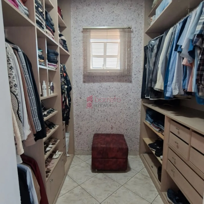 CASA À VENDA NO JARDIM SARAPIRANGA – MEDEIROS – JUNDIAÍ/SP
