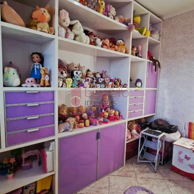 CASA À VENDA NO JARDIM SARAPIRANGA – MEDEIROS – JUNDIAÍ/SP