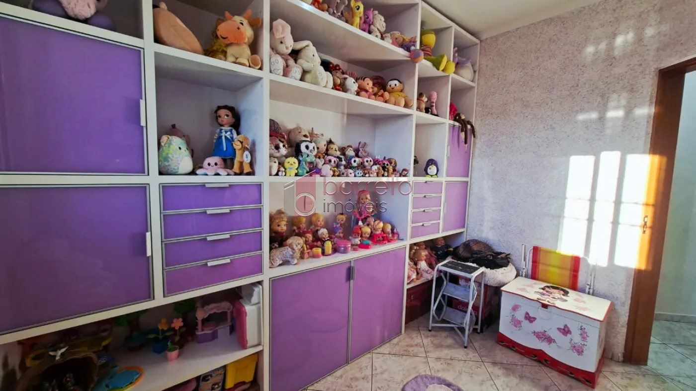 CASA À VENDA NO JARDIM SARAPIRANGA – MEDEIROS – JUNDIAÍ/SP