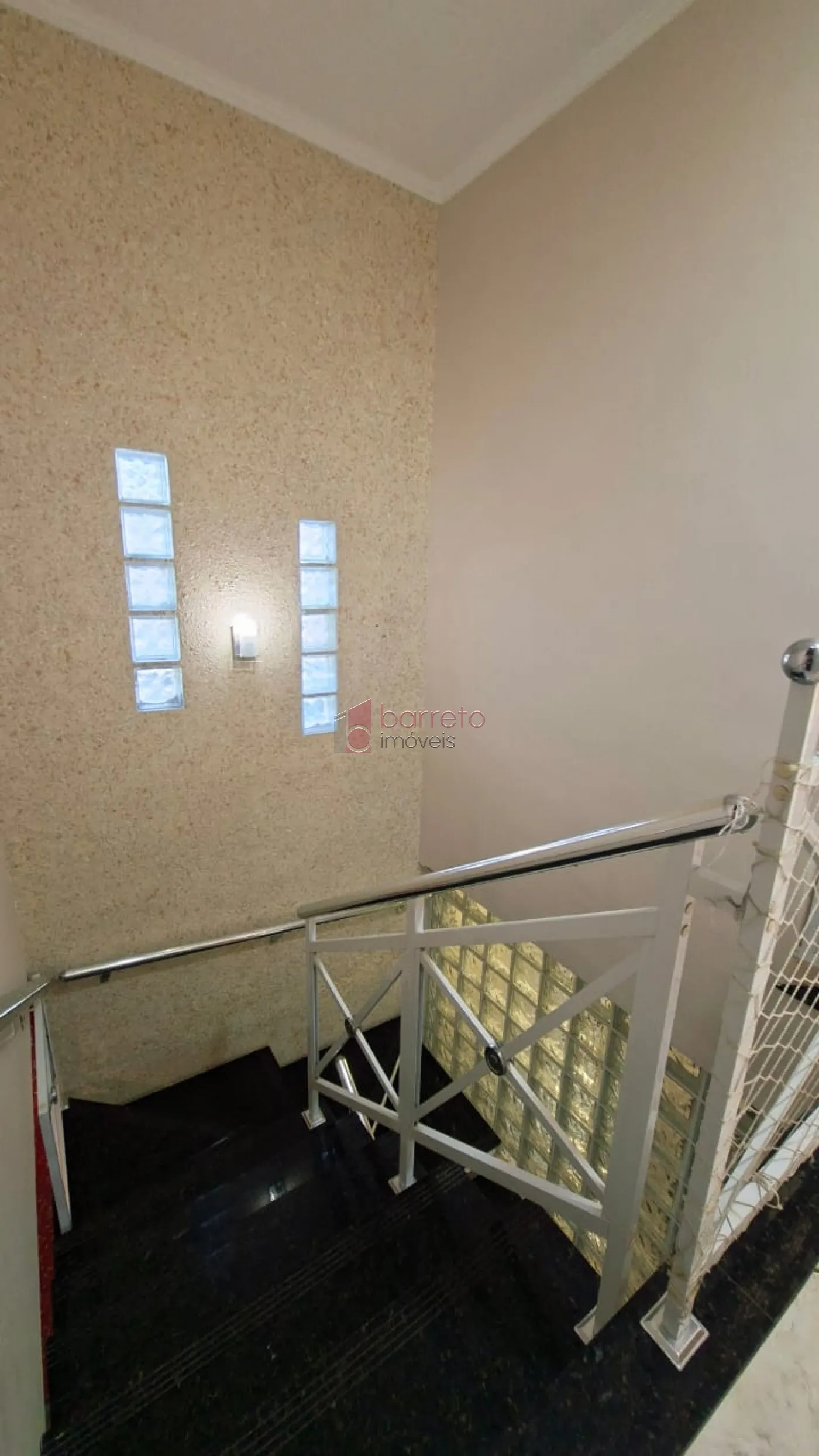 CASA À VENDA NO JARDIM SARAPIRANGA – MEDEIROS – JUNDIAÍ/SP