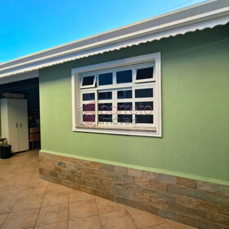 CASA À VENDA NO JARDIM SARAPIRANGA – MEDEIROS – JUNDIAÍ/SP