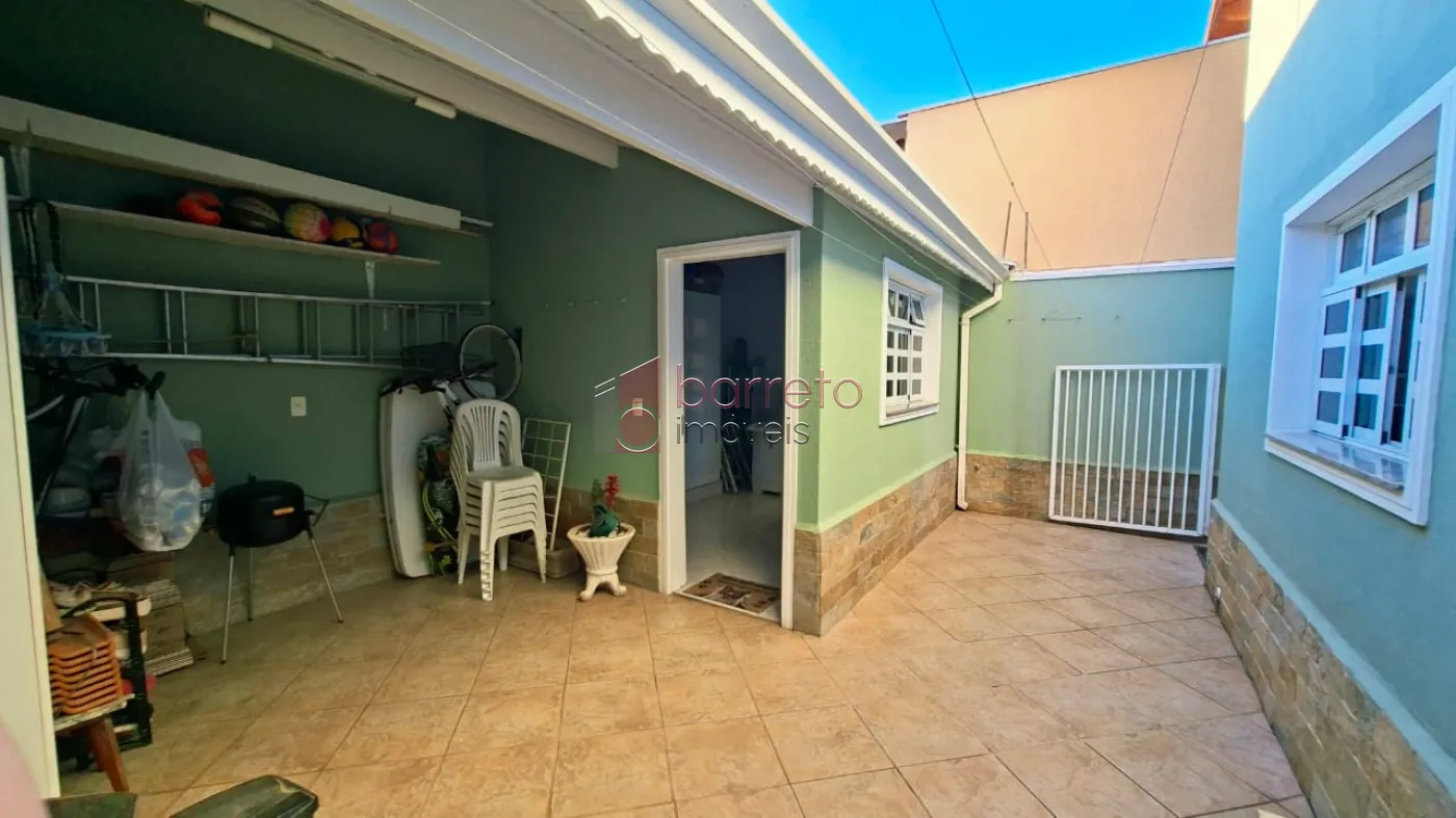 CASA À VENDA NO JARDIM SARAPIRANGA – MEDEIROS – JUNDIAÍ/SP