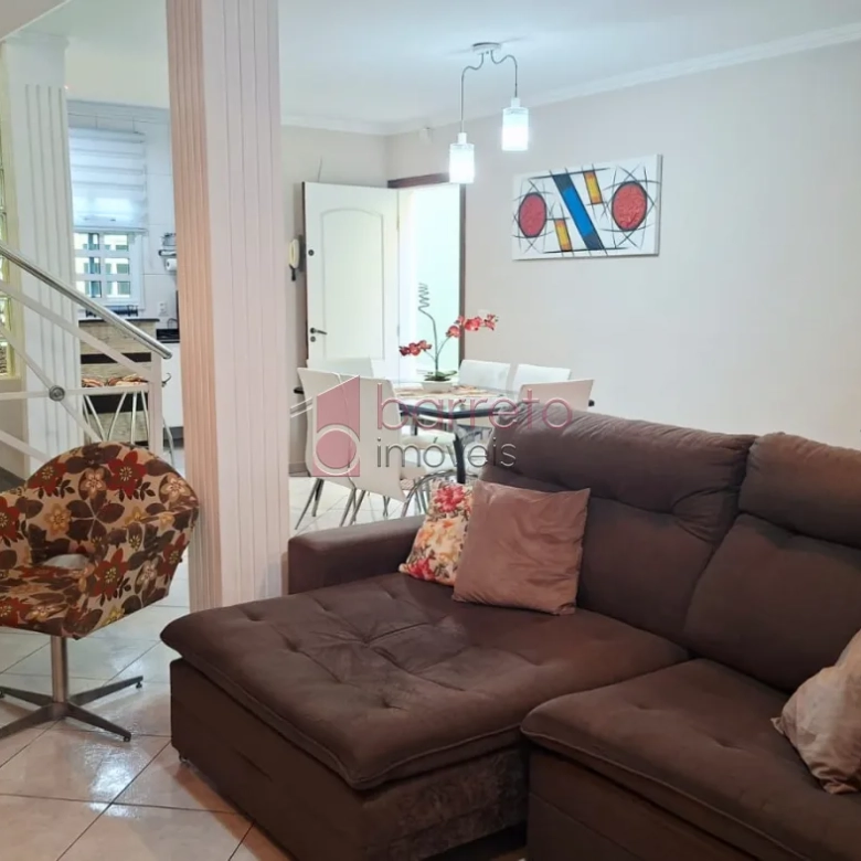 CASA À VENDA NO JARDIM SARAPIRANGA – MEDEIROS – JUNDIAÍ/SP