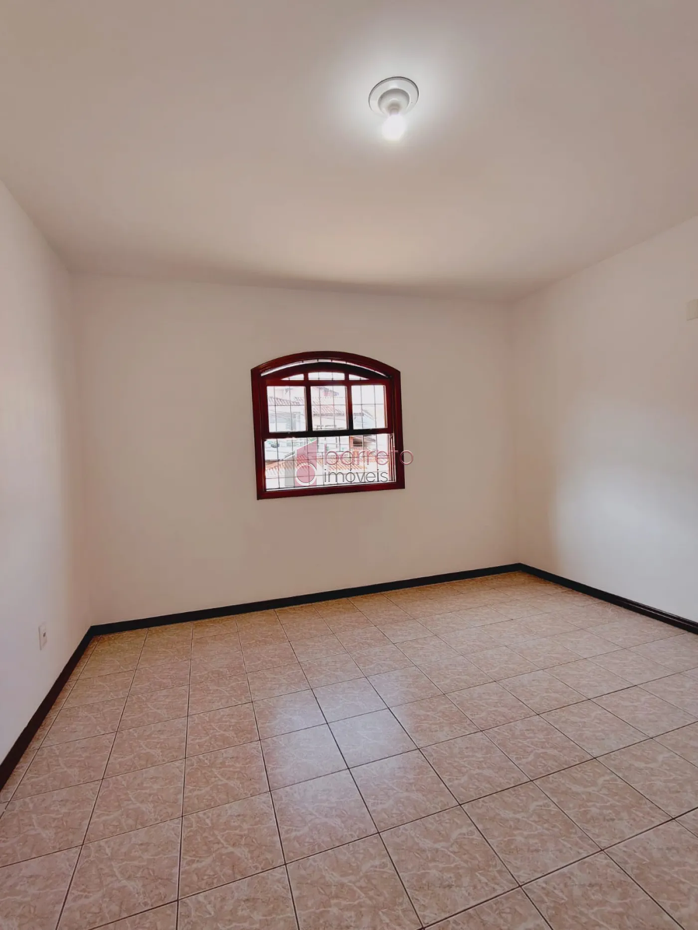CASA À VENDA NO BAIRRO TORRES DE SÃO JOSÉ – JUNDIAÍ/SP