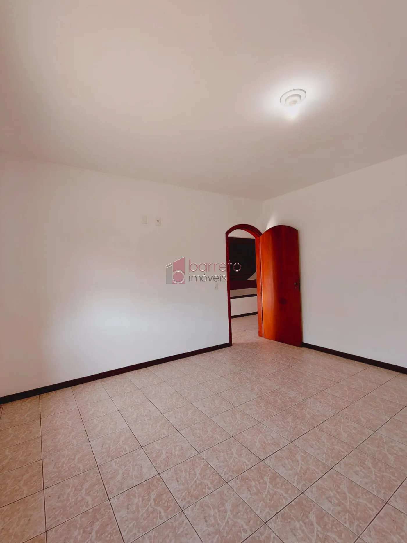 CASA À VENDA NO BAIRRO TORRES DE SÃO JOSÉ – JUNDIAÍ/SP