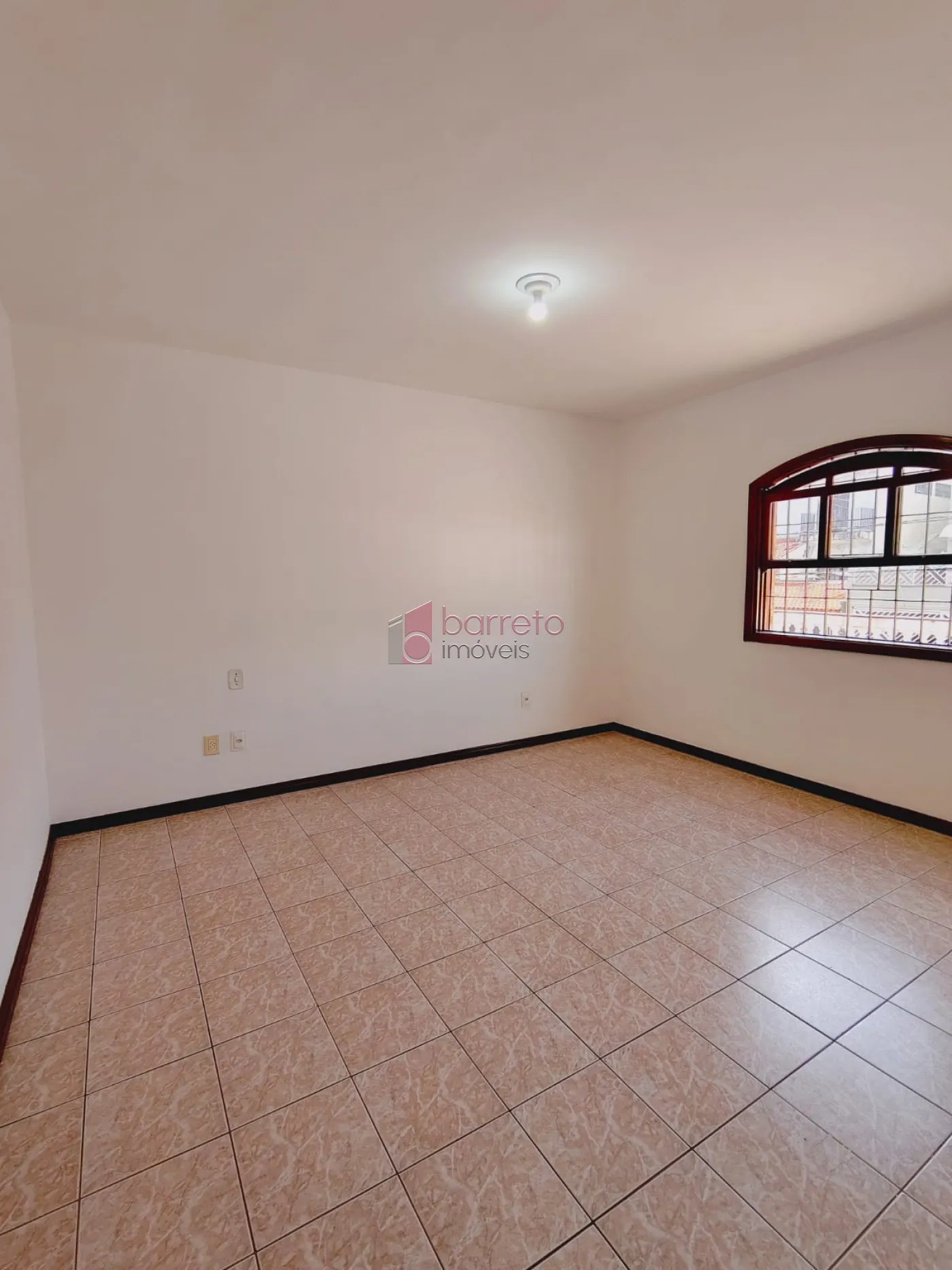 CASA À VENDA NO BAIRRO TORRES DE SÃO JOSÉ – JUNDIAÍ/SP