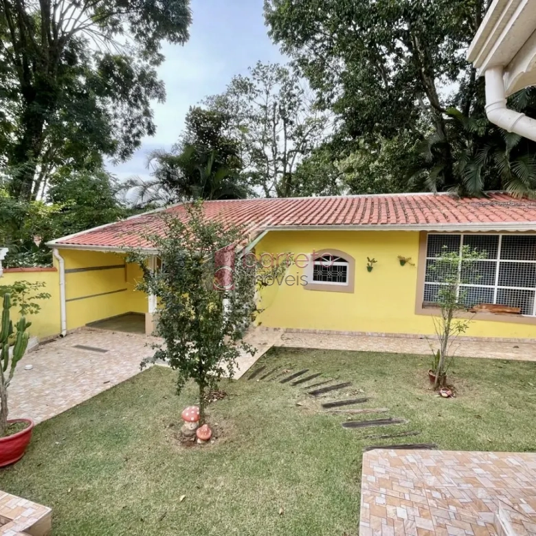 CHÁCARA À VENDA NO CONDOMÍNIO BOSQUES DO CORRUPIRA EM JUNDIAÍ/SP