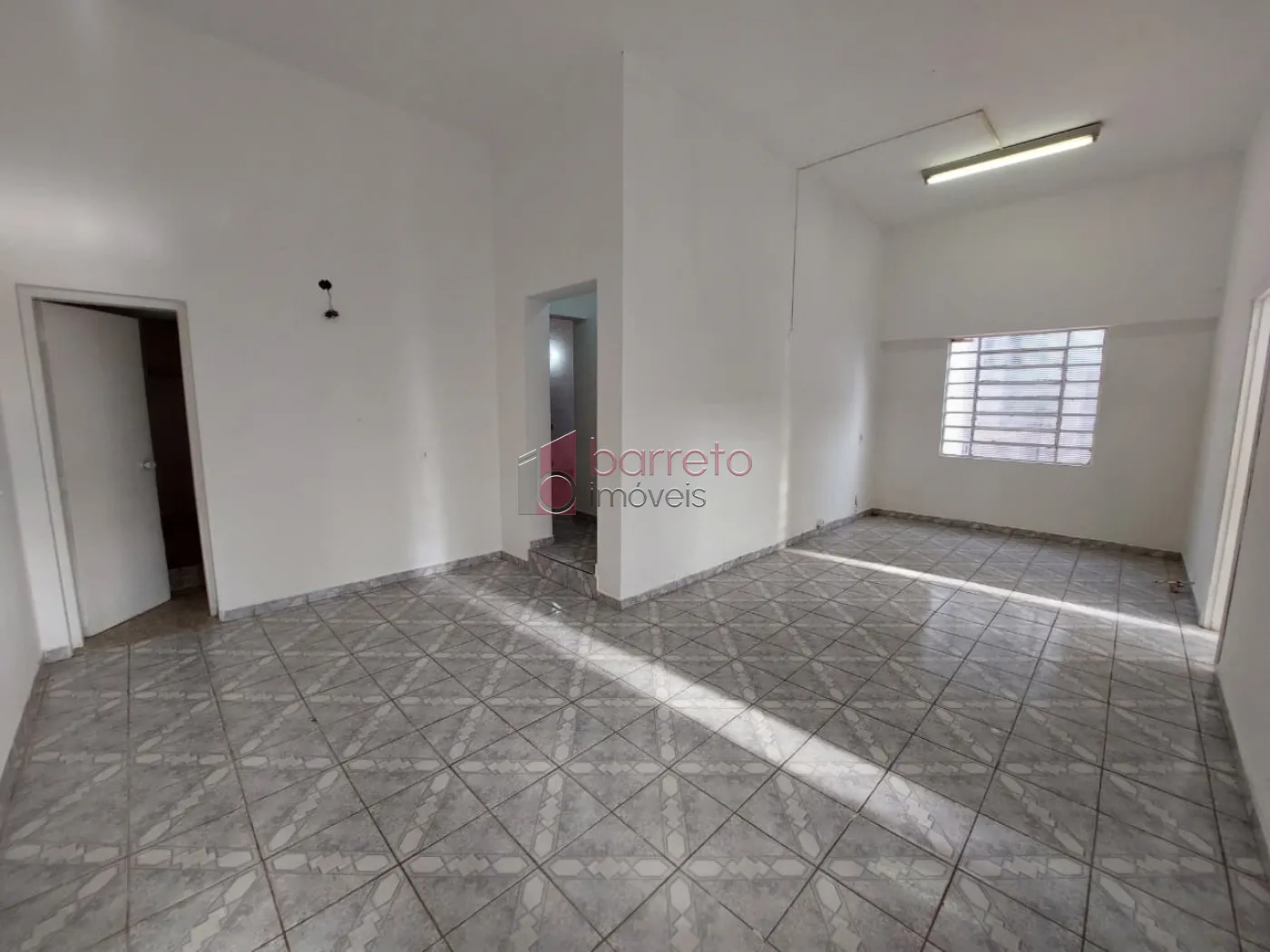 SOBRADO PARA VENDA E LOCAÇÃO COMERCIAL NO BAIRRO VILA RAFAEL DE OLIVEIRA – JUNDIAÍ/SP