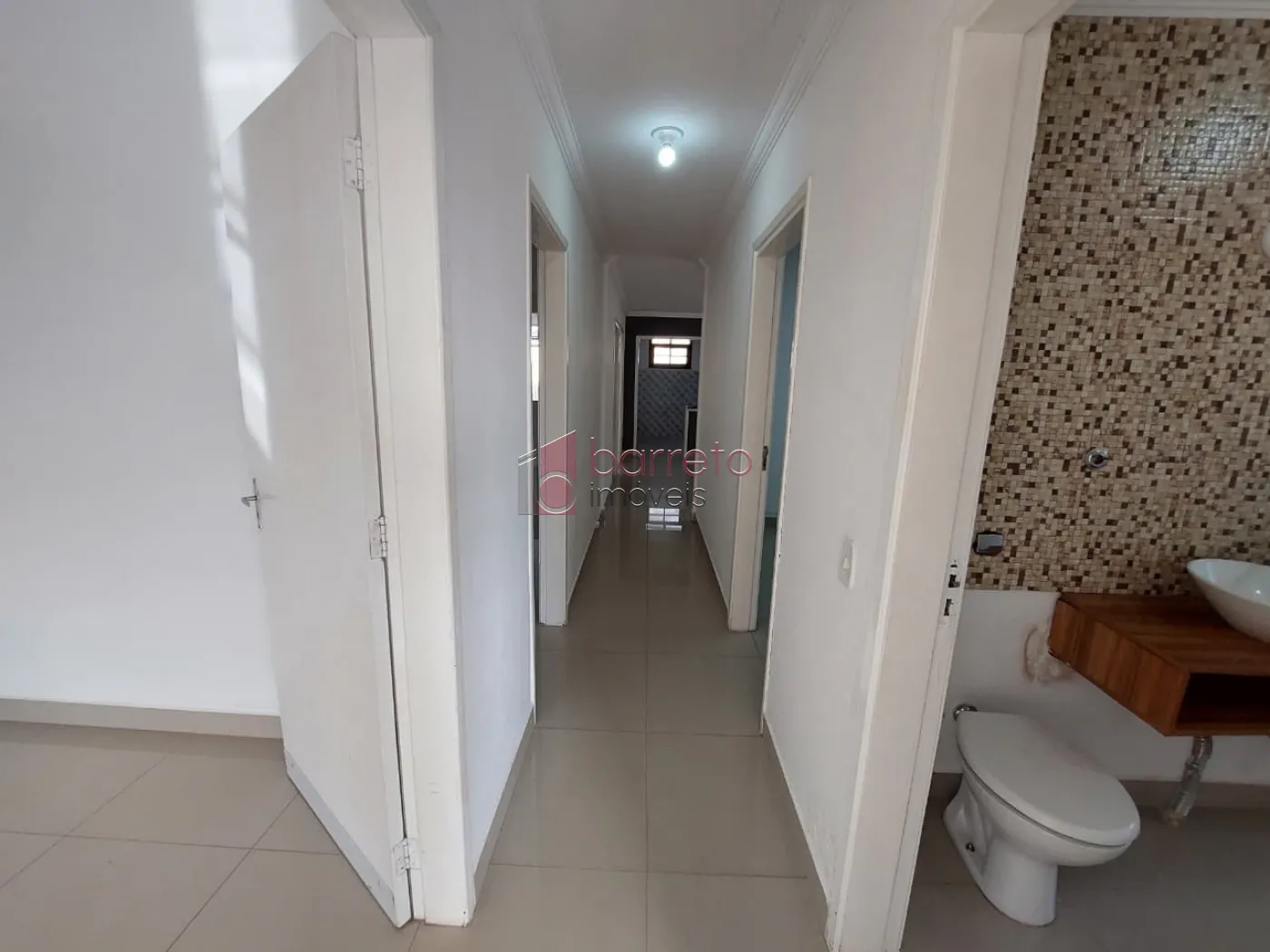 SOBRADO PARA VENDA E LOCAÇÃO COMERCIAL NO BAIRRO VILA RAFAEL DE OLIVEIRA – JUNDIAÍ/SP