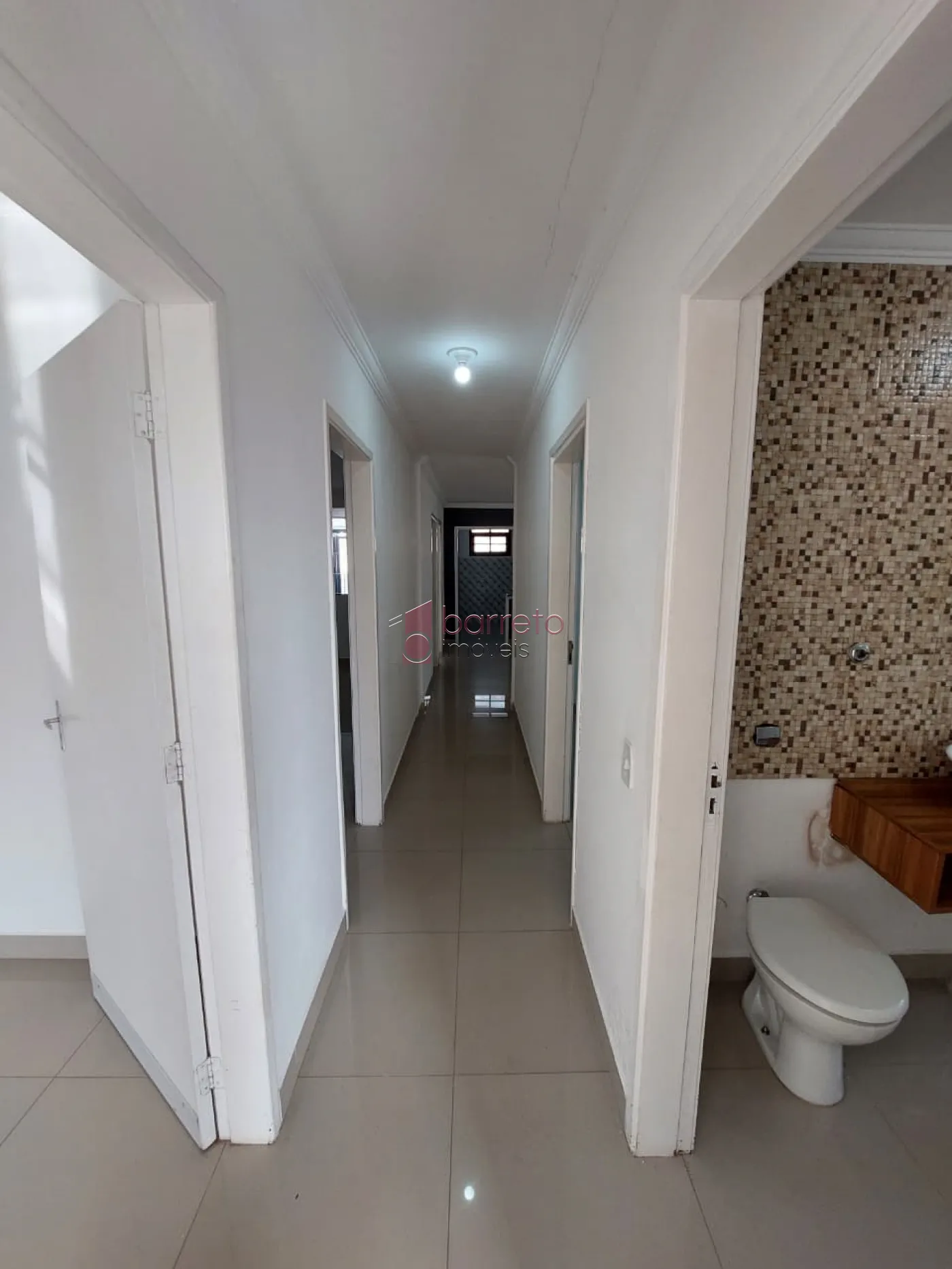 SOBRADO PARA VENDA E LOCAÇÃO COMERCIAL NO BAIRRO VILA RAFAEL DE OLIVEIRA – JUNDIAÍ/SP