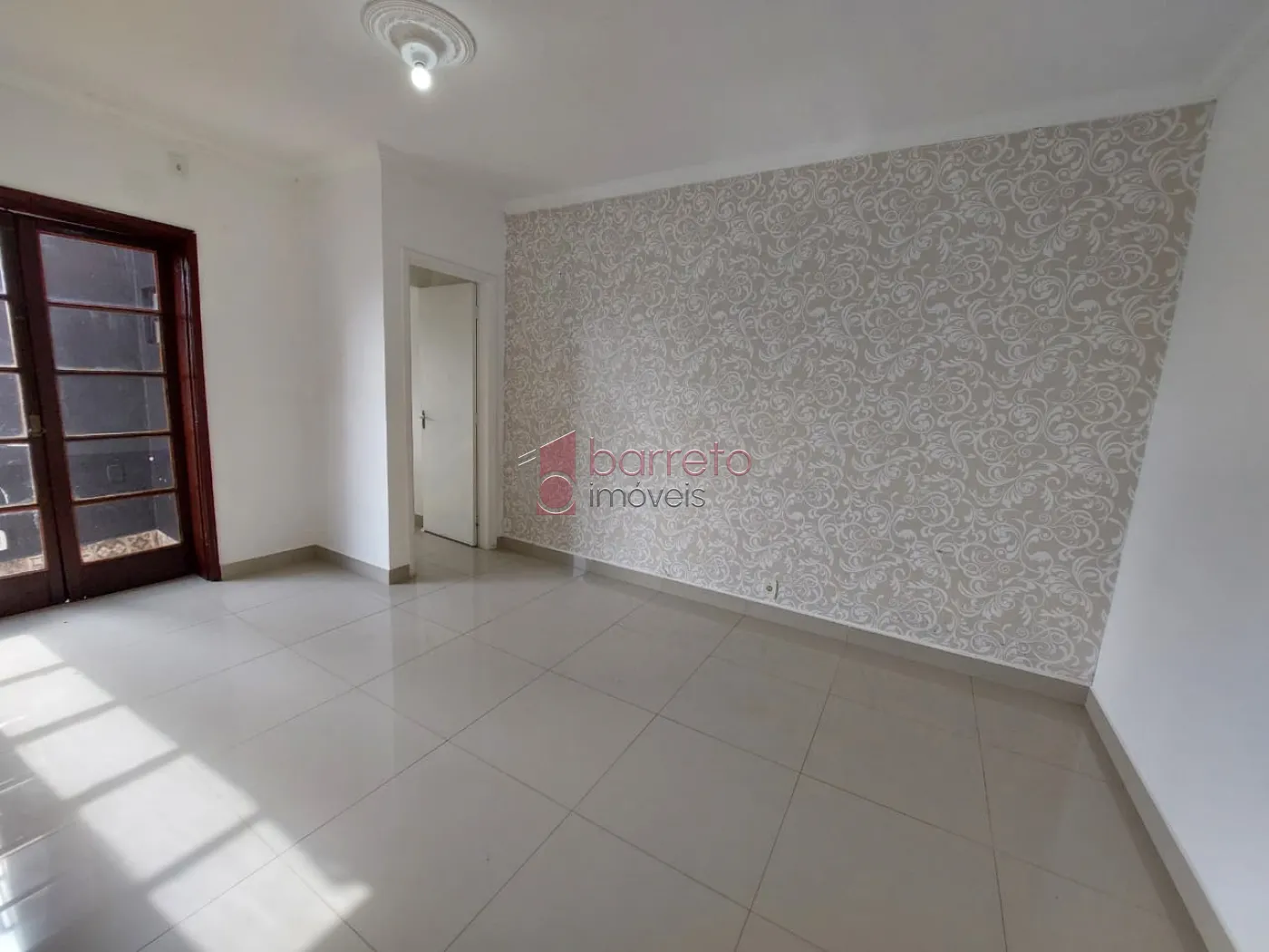 SOBRADO PARA VENDA E LOCAÇÃO COMERCIAL NO BAIRRO VILA RAFAEL DE OLIVEIRA – JUNDIAÍ/SP