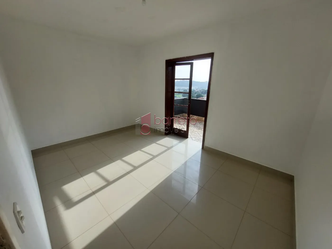 SOBRADO PARA VENDA E LOCAÇÃO COMERCIAL NO BAIRRO VILA RAFAEL DE OLIVEIRA – JUNDIAÍ/SP