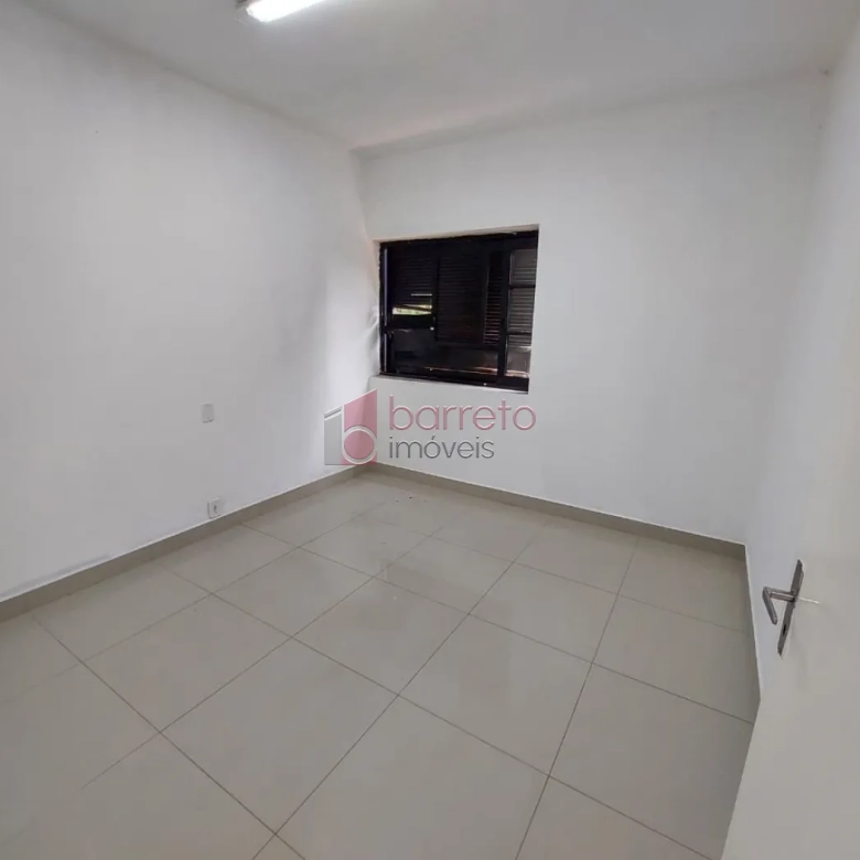 SOBRADO PARA VENDA E LOCAÇÃO COMERCIAL NO BAIRRO VILA RAFAEL DE OLIVEIRA – JUNDIAÍ/SP