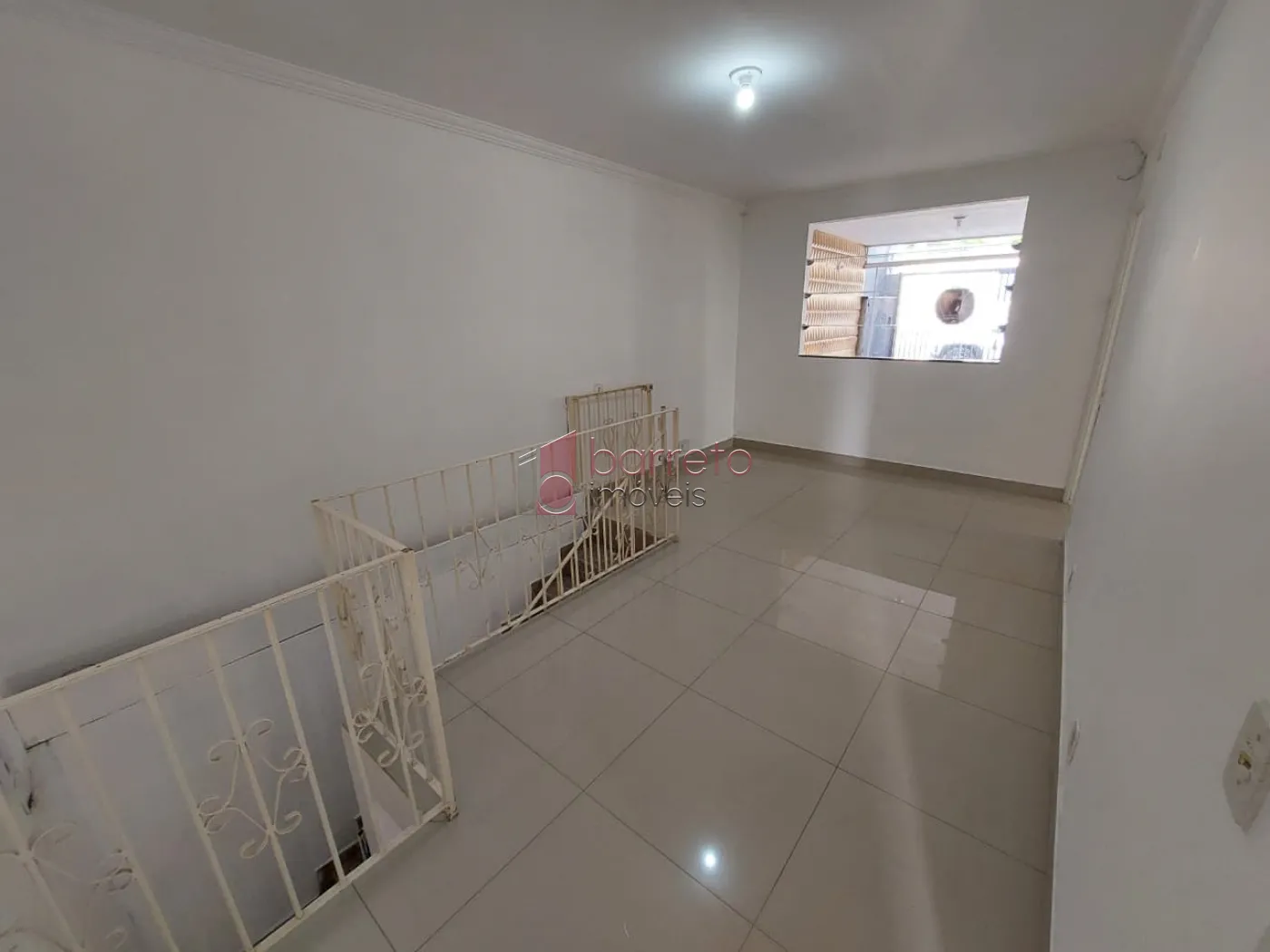 SOBRADO PARA VENDA E LOCAÇÃO COMERCIAL NO BAIRRO VILA RAFAEL DE OLIVEIRA – JUNDIAÍ/SP