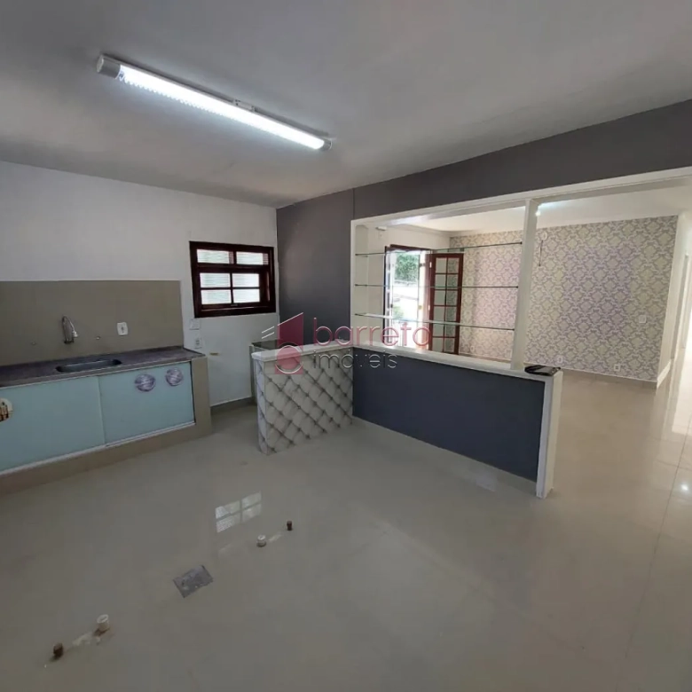 SOBRADO PARA VENDA E LOCAÇÃO COMERCIAL NO BAIRRO VILA RAFAEL DE OLIVEIRA – JUNDIAÍ/SP