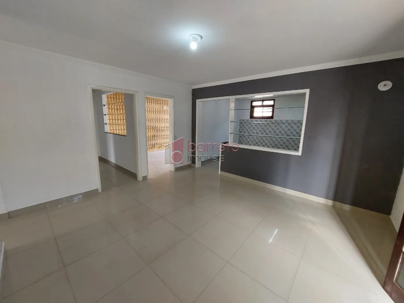 SOBRADO PARA VENDA E LOCAÇÃO COMERCIAL NO BAIRRO VILA RAFAEL DE OLIVEIRA – JUNDIAÍ/SP
