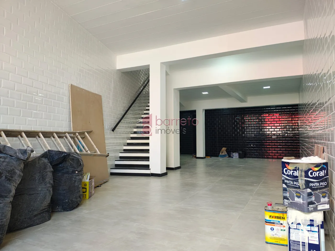 PRÉDIO COMERCIAL PARA LOCAÇÃO NA RUA DO RETIRO – JUNDIAÍ/SP