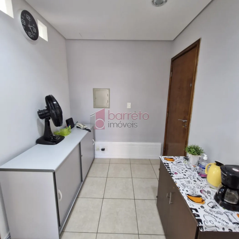 SALA COMERCIAL MOBILIADA NO EDIFÍCIO LIBERAL CENTURY NO CENTRO – JUNDIAÍ/SP