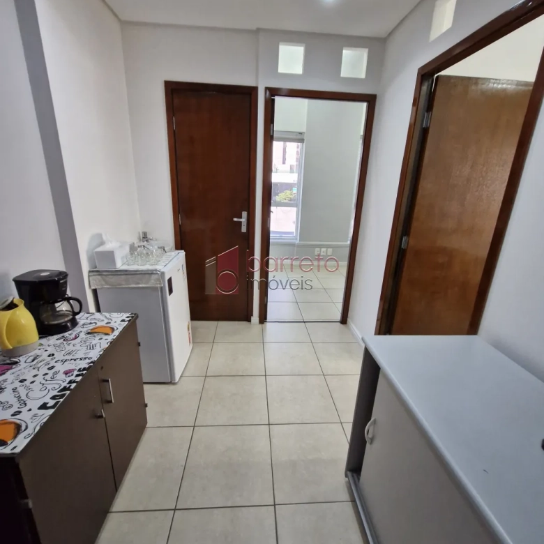 SALA COMERCIAL MOBILIADA NO EDIFÍCIO LIBERAL CENTURY NO CENTRO – JUNDIAÍ/SP