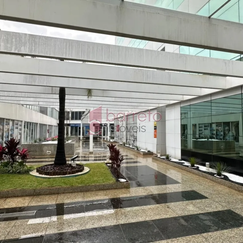 SALA COMERCIAL PARA LOCAÇÃO NO EDIFÍCO GOLDEN OFFICE – JUNDIAÍ/SP