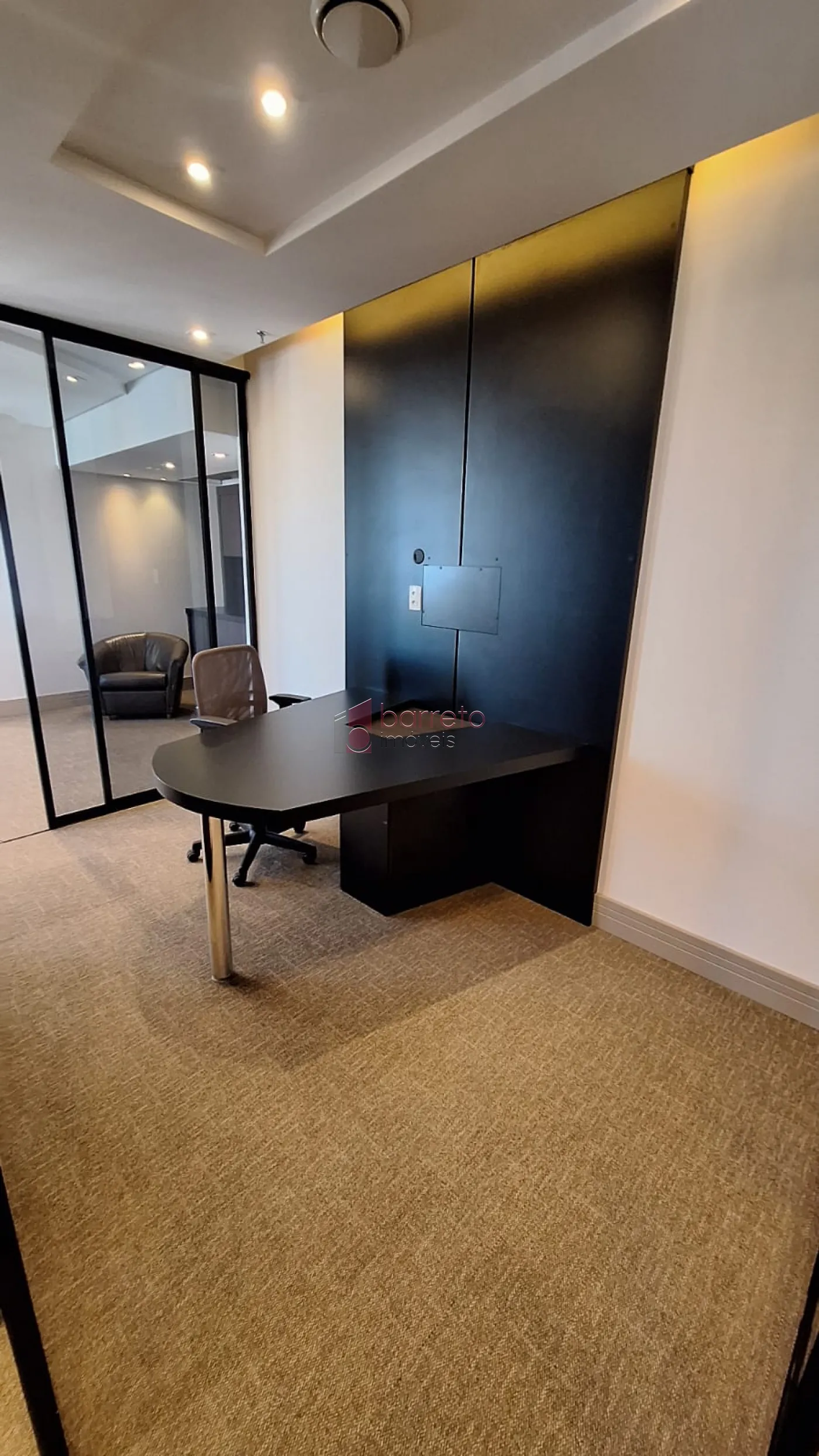 SALA PARA LOCAÇÃO NO EDIFÍCIO CAMPOS ELÍSIOS – JUNDIAÍ/SP