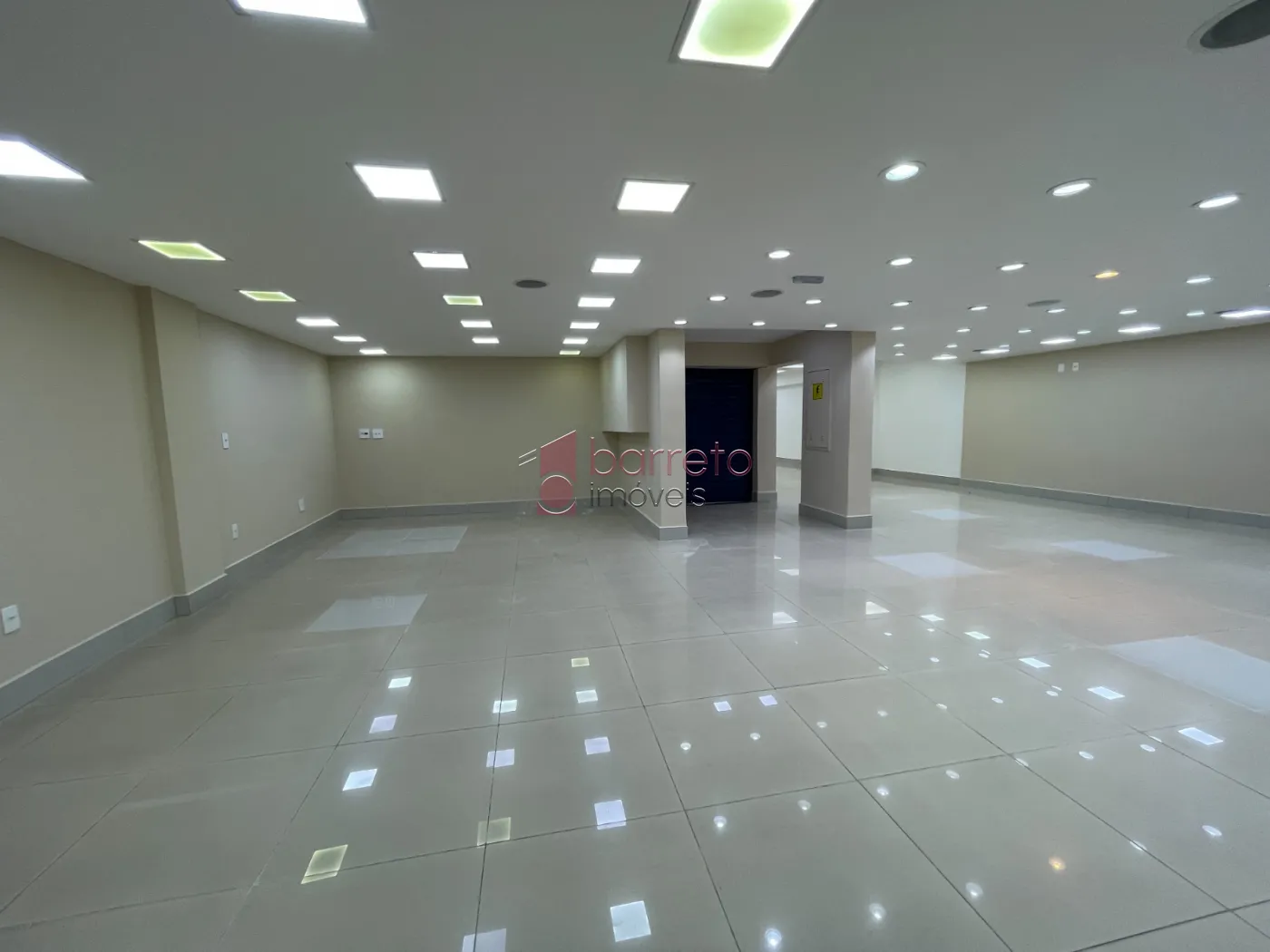 SALÃO COMERCIAL PARA VENDA E LOCAÇÃO NA REGIÃO CENTRAL – JUNDIAÍ/SP