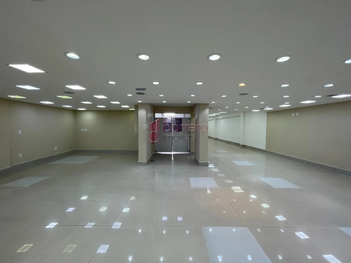 SALÃO COMERCIAL PARA VENDA E LOCAÇÃO NA REGIÃO CENTRAL – JUNDIAÍ/SP