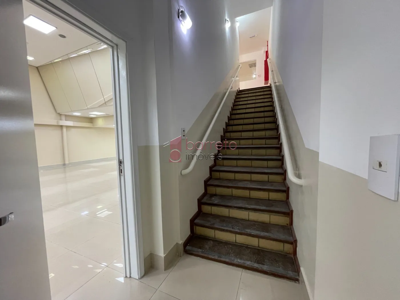 SALÃO COMERCIAL PARA VENDA E LOCAÇÃO NA REGIÃO CENTRAL – JUNDIAÍ/SP
