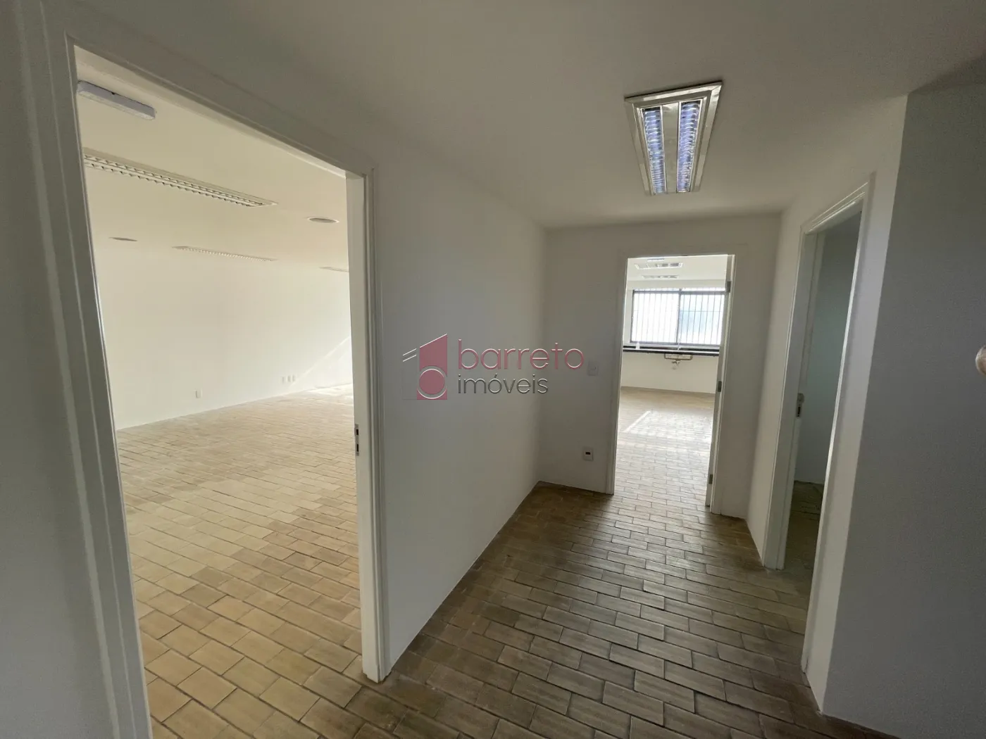 SALÃO COMERCIAL PARA VENDA E LOCAÇÃO NA REGIÃO CENTRAL – JUNDIAÍ/SP