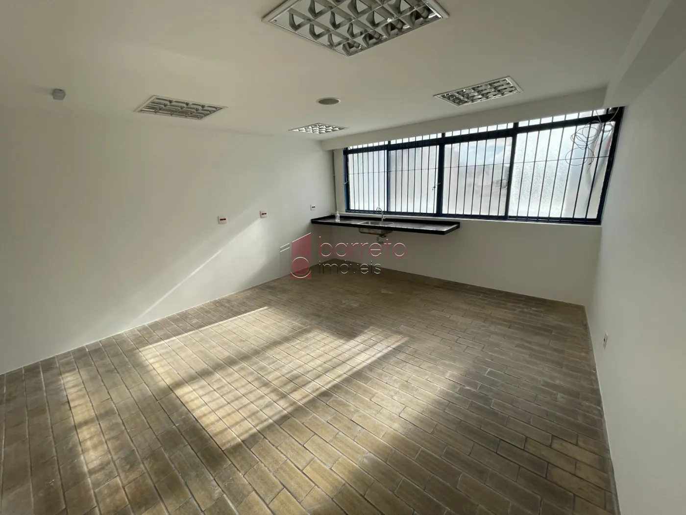 SALÃO COMERCIAL PARA VENDA E LOCAÇÃO NA REGIÃO CENTRAL – JUNDIAÍ/SP