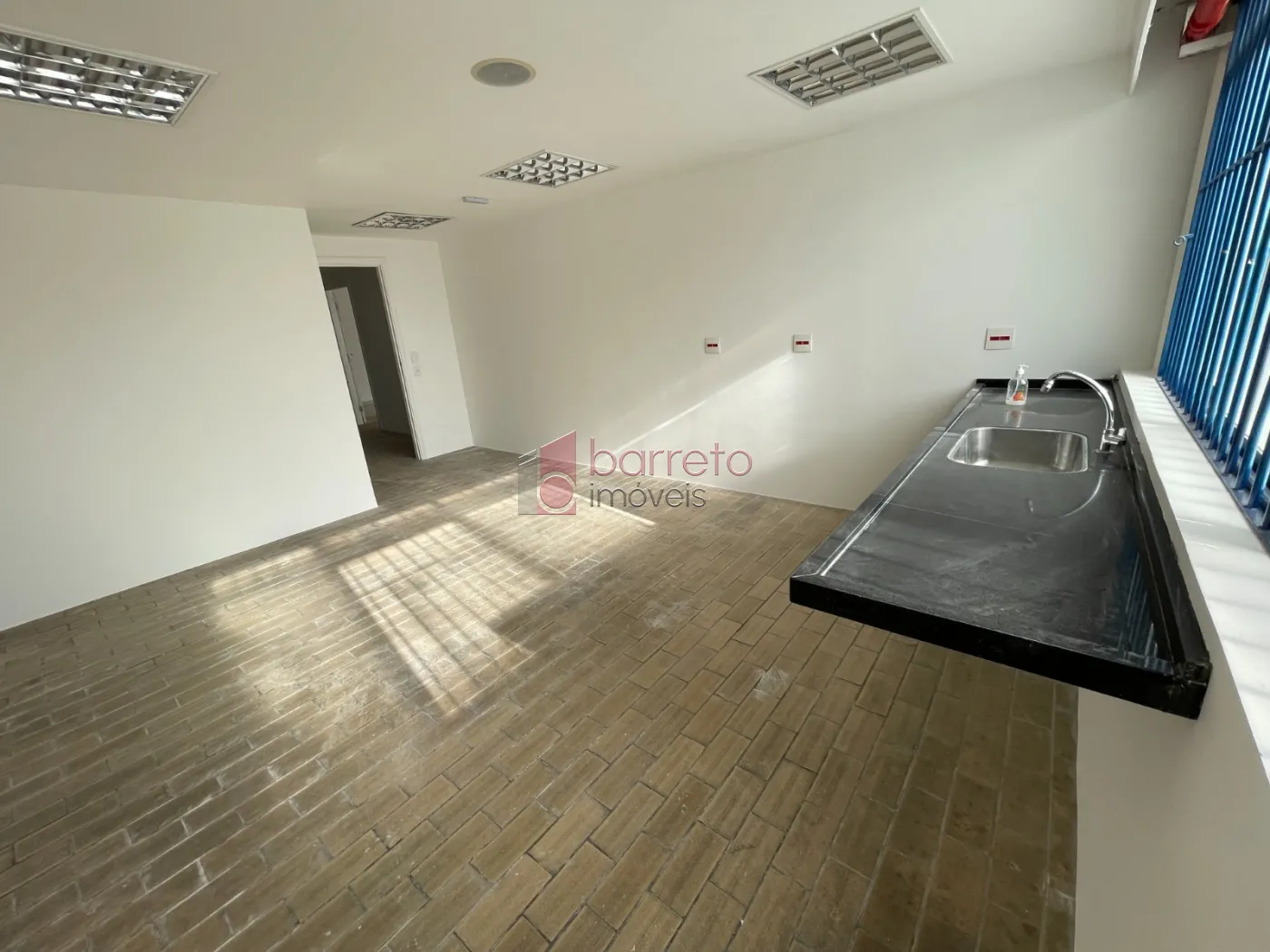 SALÃO COMERCIAL PARA VENDA E LOCAÇÃO NA REGIÃO CENTRAL – JUNDIAÍ/SP