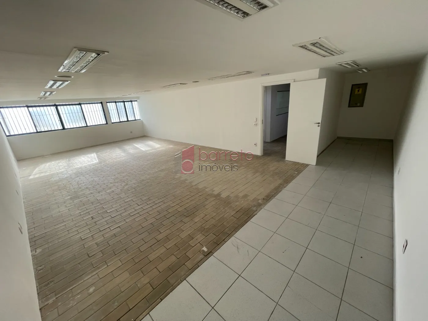 SALÃO COMERCIAL PARA VENDA E LOCAÇÃO NA REGIÃO CENTRAL – JUNDIAÍ/SP