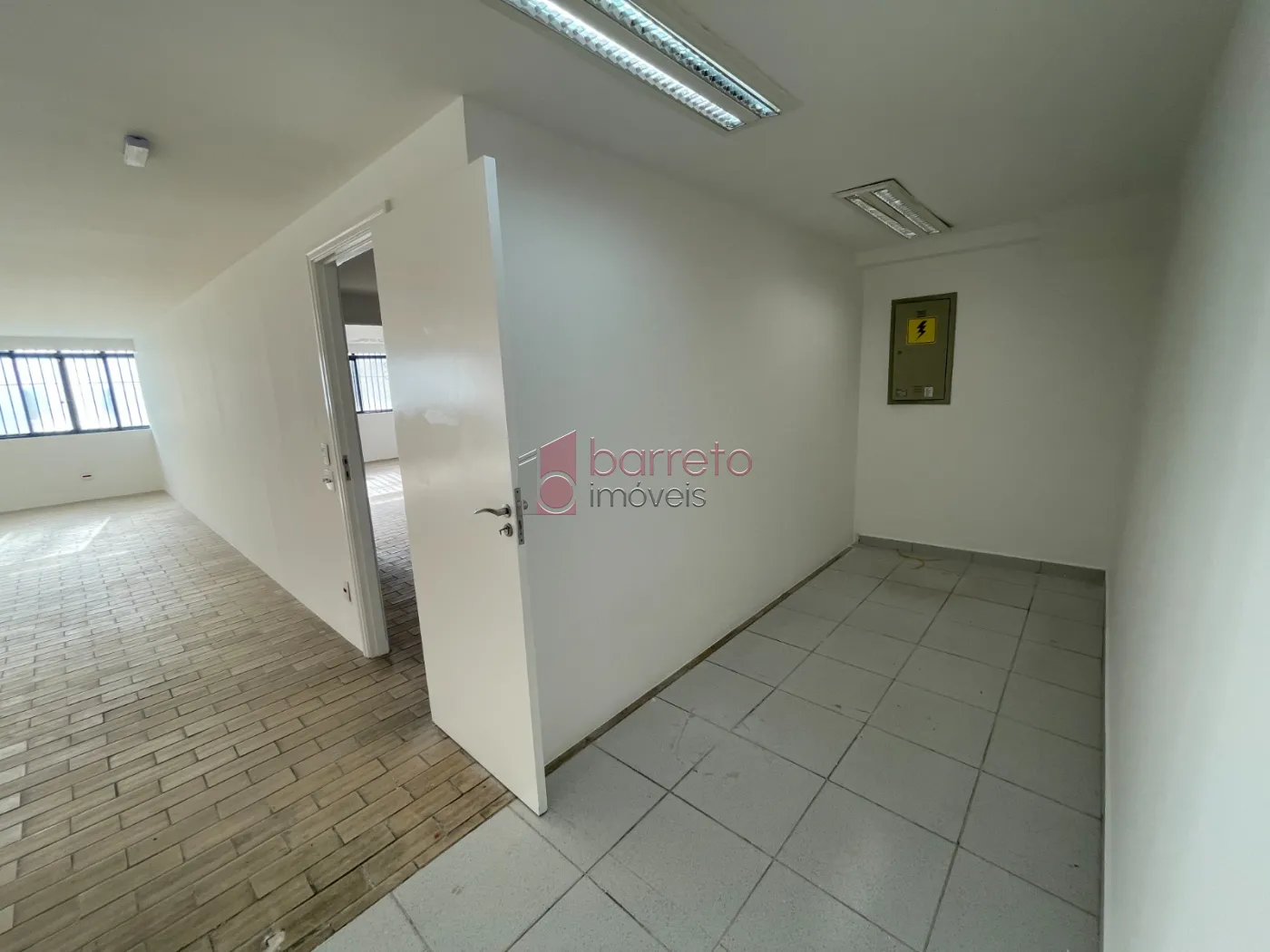 SALÃO COMERCIAL PARA VENDA E LOCAÇÃO NA REGIÃO CENTRAL – JUNDIAÍ/SP