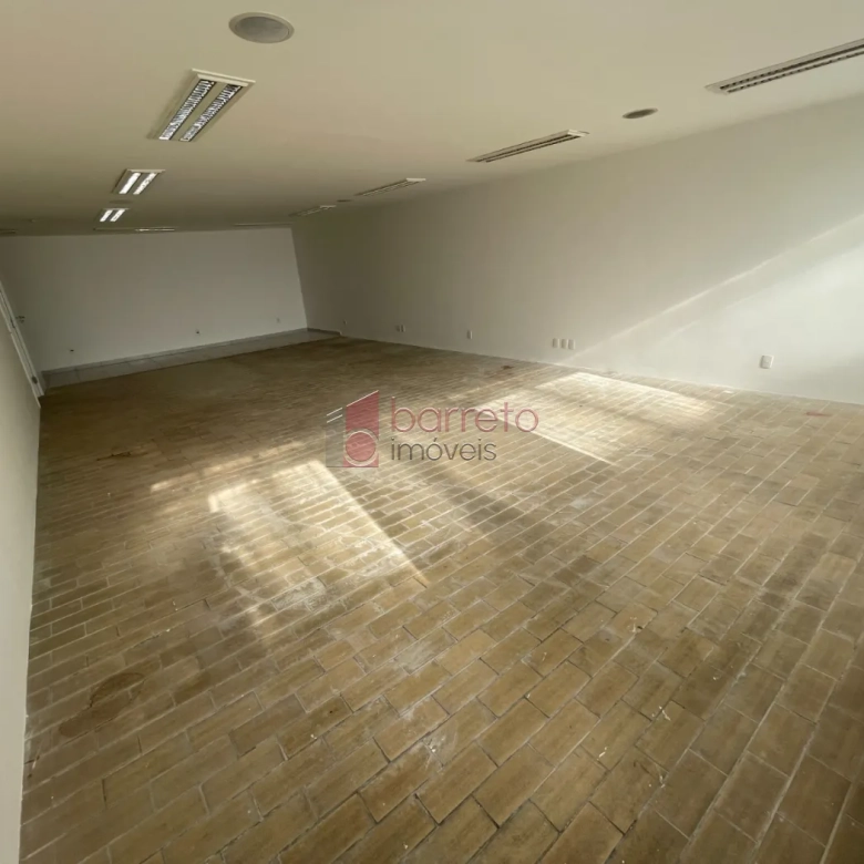 SALÃO COMERCIAL PARA VENDA E LOCAÇÃO NA REGIÃO CENTRAL – JUNDIAÍ/SP
