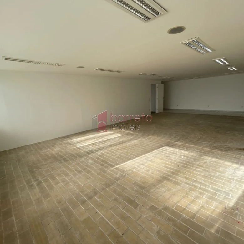 SALÃO COMERCIAL PARA VENDA E LOCAÇÃO NA REGIÃO CENTRAL – JUNDIAÍ/SP