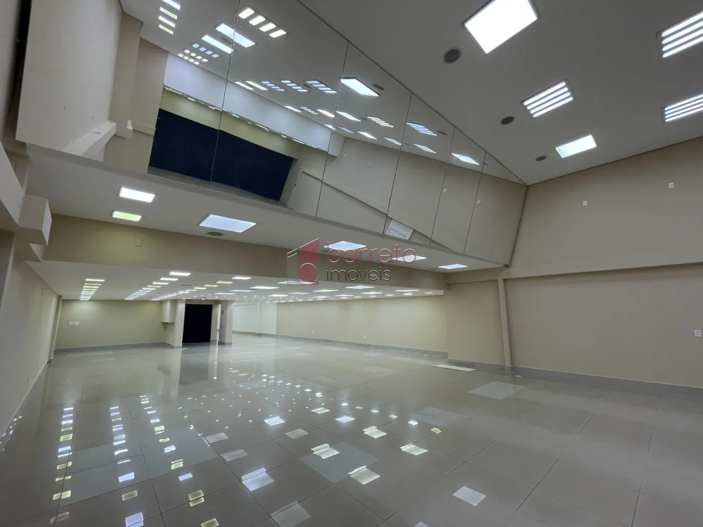 SALÃO COMERCIAL PARA VENDA E LOCAÇÃO NA REGIÃO CENTRAL – JUNDIAÍ/SP
