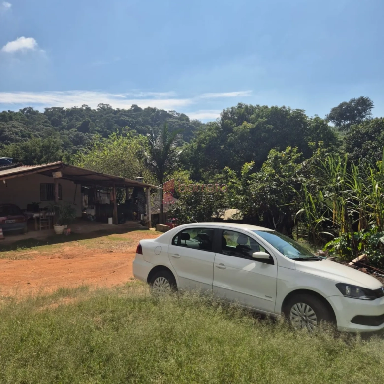 SÍTIO À VENDA NA AVENIDA GERALDO AZZONI – BAIRRO RIO ACIMA EM JUNDIAÍ/SP