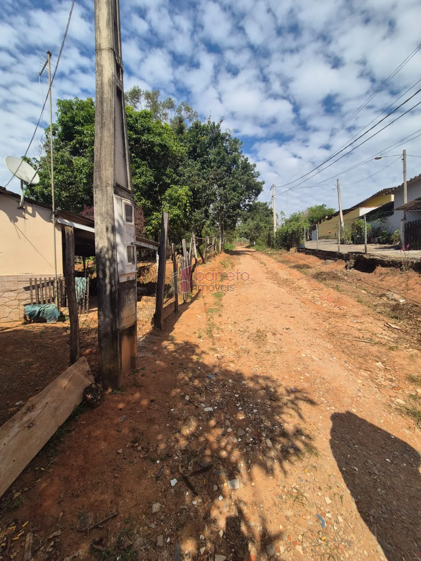 SÍTIO À VENDA NA AVENIDA GERALDO AZZONI – BAIRRO RIO ACIMA EM JUNDIAÍ/SP