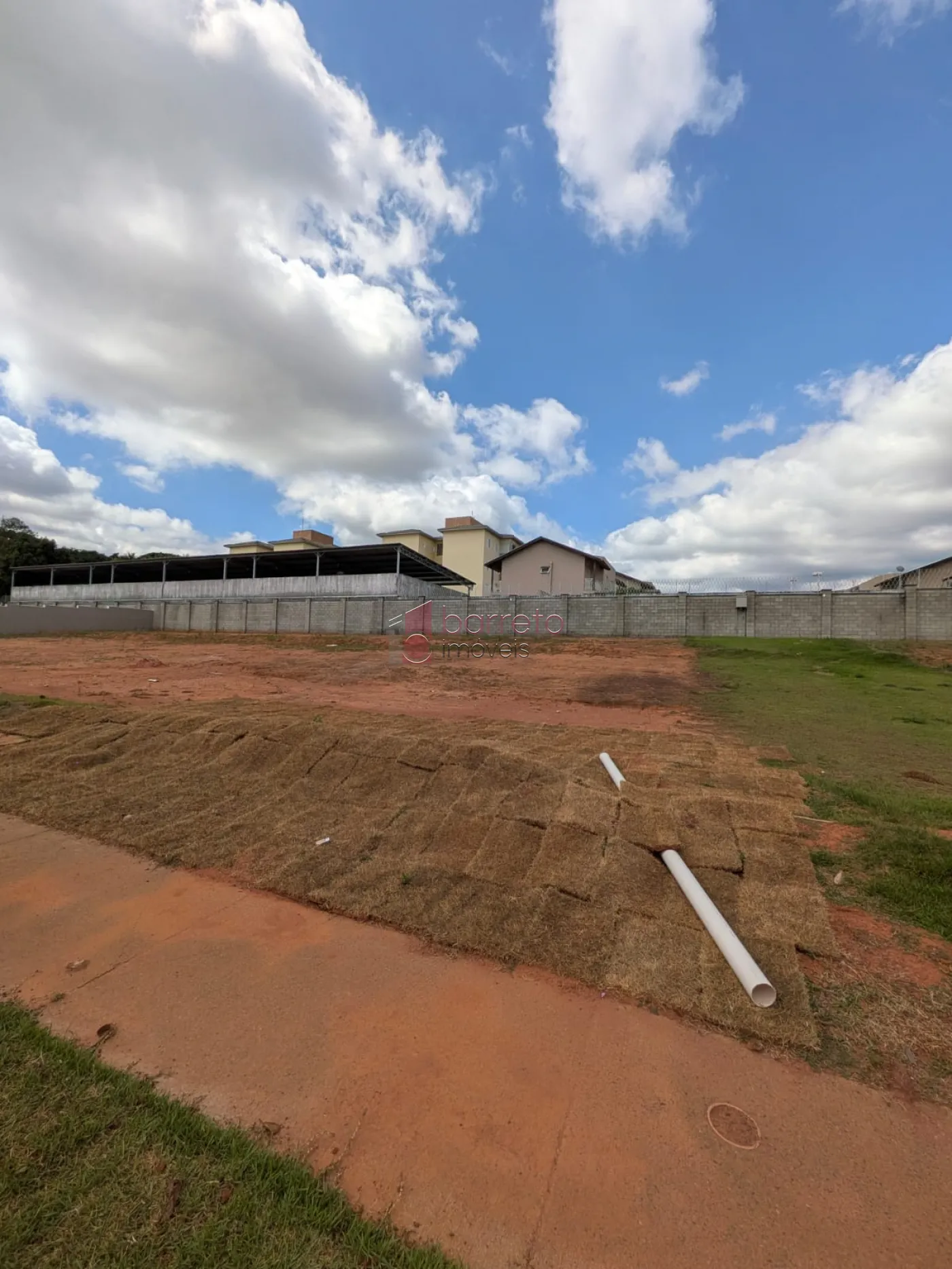 TERRENO À VENDA NO CONDOMÍNO CAMPOS DE MEDEIROS EM JUNDIAÍ/SP