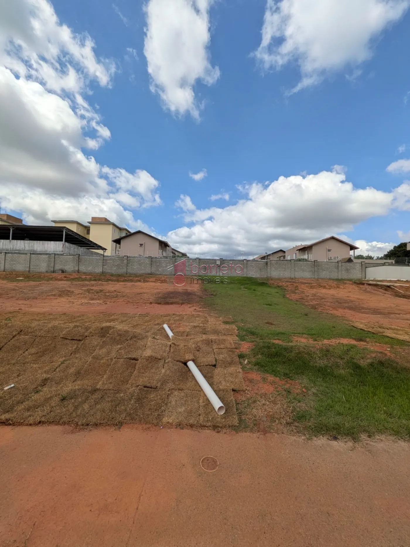 TERRENO À VENDA NO CONDOMÍNO CAMPOS DE MEDEIROS EM JUNDIAÍ/SP