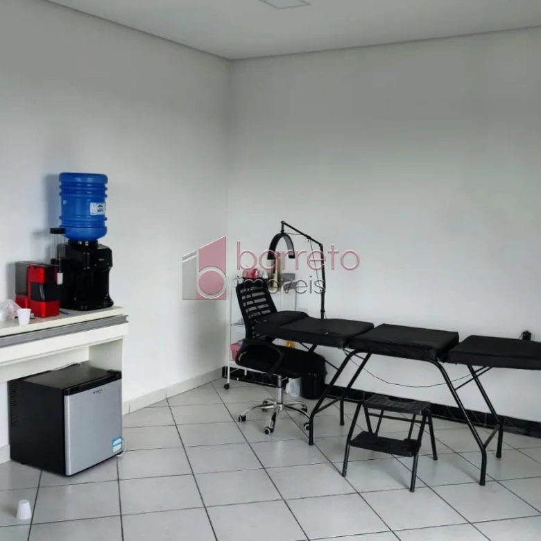 PRÉDIO COMERCIAL À VENDA EM VÁRZEA PAULISTA/SP