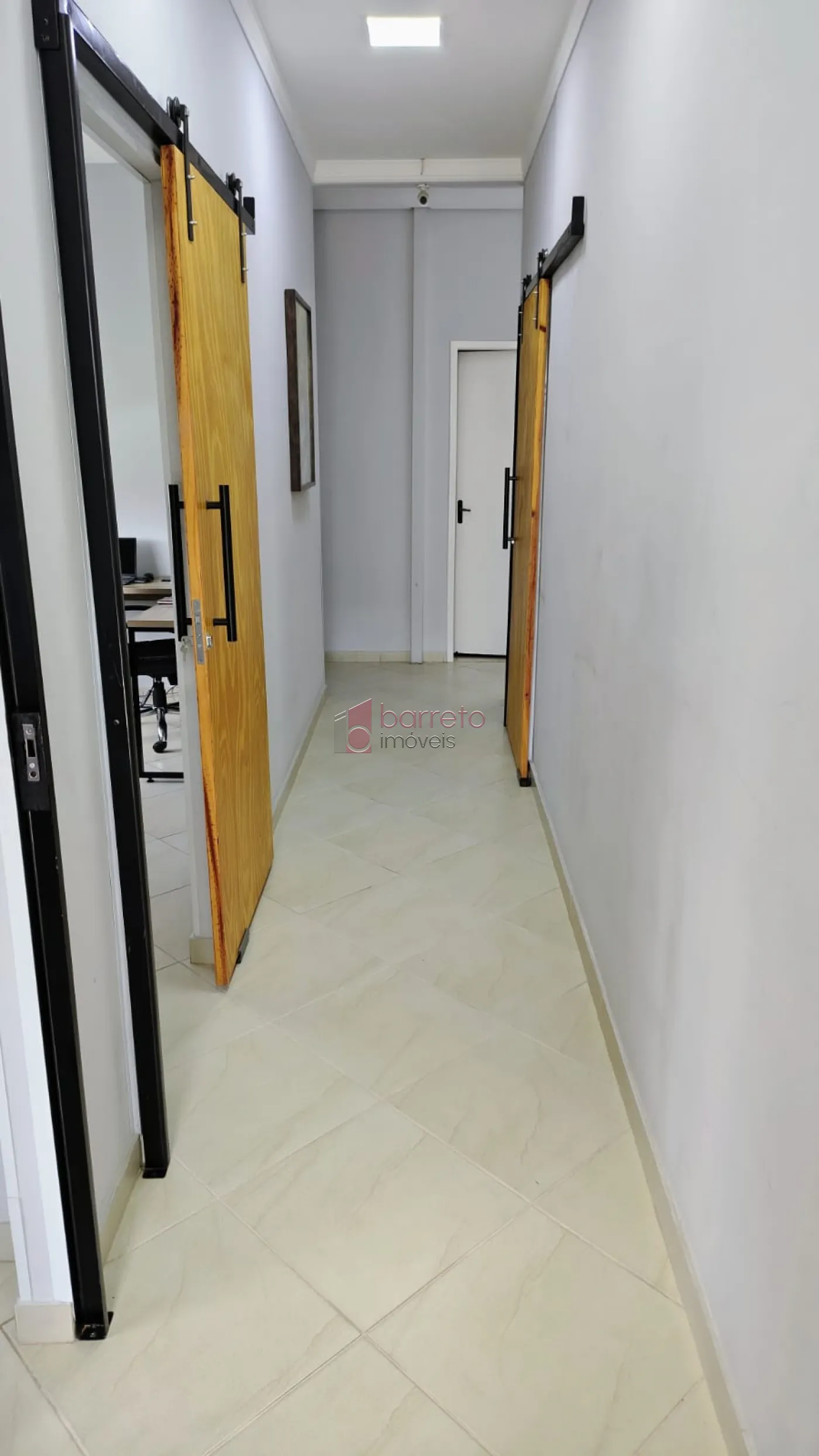 PRÉDIO COMERCIAL À VENDA EM VÁRZEA PAULISTA/SP