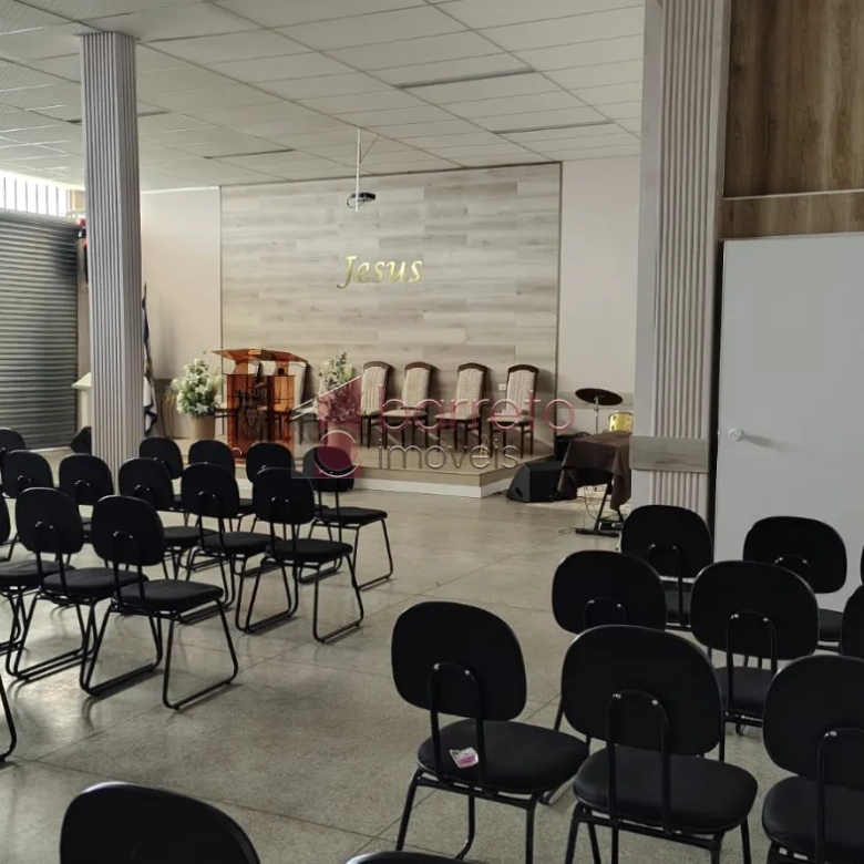 PRÉDIO COMERCIAL À VENDA EM VÁRZEA PAULISTA/SP
