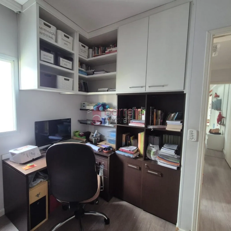 APARTAMENTO À VENDA NO EDIFÍCIO IPÊ – RUA PIRAPORA – JUNDIAÍ/SP