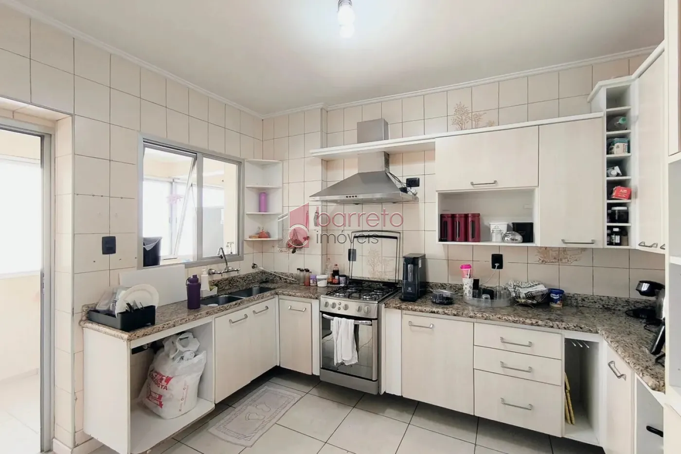 APARTAMENTO MOBILIADO PARA LOCAÇÃO NO CONDOMÍNIO ALABASTRO – JUNDIAÍ/SP